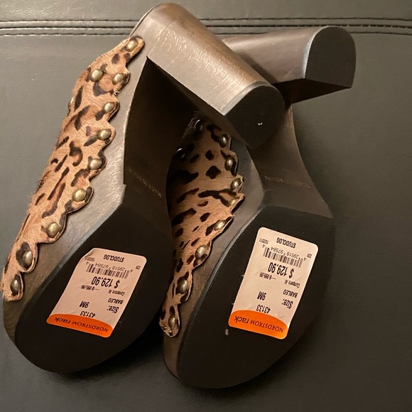 Stuart Weitzman Leopard - Picture 3 of 4